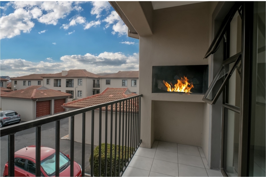 To Let 2 Bedroom Property for Rent in Burgundy Estate Western Cape
